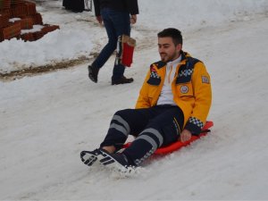 Kızak Festivali Renkli Görüntülere Sahne Oldu