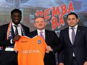 Medipol Başakşehir Demba Ba’yı Renklerine Bağladı