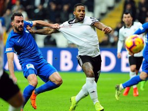 İlk Yarıda Gol Yok