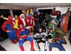 Mesut Özil Superman Oldu