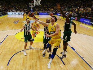 Euroleague’de Haftanın Mvp’si Angelo Caloiaro