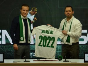 Atiker Konyaspor’da Çifte İmza