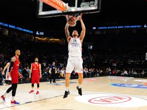 Derbide Kazanan Anadolu Efes