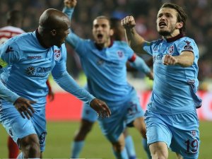 Trabzonspor’da Gençlik Aşısı Tuttu