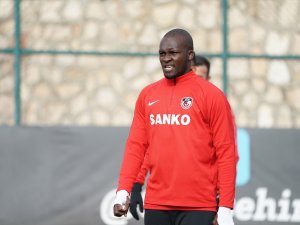 Sow Yeni Takımıyla İlk Antrenmanına Çıktı