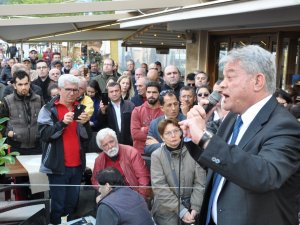 Chp Yönetimine Ateş Püskürerek İstifa Etti