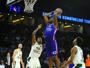 Anadolu Efes Panathinaikos Deplasmanında