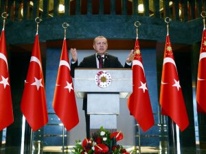 Katar Emiri’yle Görüştü