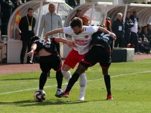 Ümraniyespor Tek Golle Kazandı