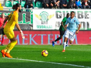Başakşehir’den İlk Yarıda 2 Gol