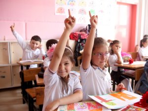 Ders Zili Yeniden Çaldı