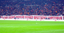 Galatasaray Taraftarından Trabzonspor’a Şampiyonluk Jesti