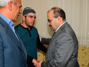 Kuzey Irak’ta Yaralanan Trabzonlu Gaziye Vali Ustaoğlu’ndan “Geçmiş Olsun” Ziyareti