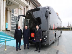 Hediye Otobüsü İnceledi