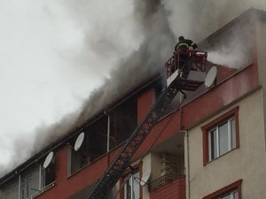 Giresun’da Apartmanın Çatı Katında Çıkan Yangın Korkuttu