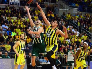 Fener, Pana’yı Dağıttı