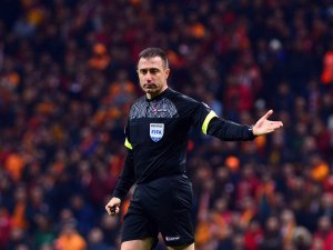 Beşiktaş-bursaspor Maçının Var’ı Hüseyin Göçek