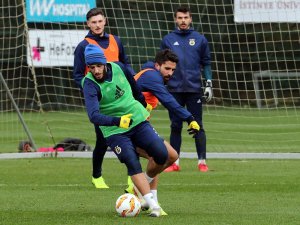 Fenerbahçe, Zenit Maçı Hazırlıklarına Başladı