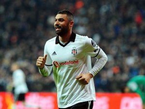Burak Kartal’ı Uçurdu