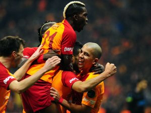 İlk Yarı Galatasaray’ın Üstünlüğüyle Bitti