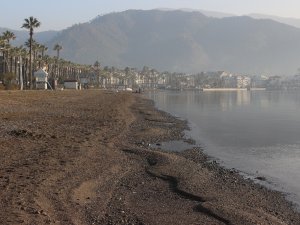 Marmaris’te Deniz Çekilmesi Endişeye Neden Oldu