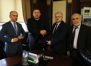 Rize Belediyesi'nde TİS Sevinci