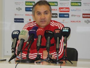 Ersel Uzgur: "Üç Puanın Çok Önemli Olduğu Bir Maç Oynadık"