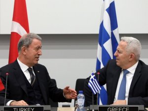 Hulusi Akar Yunan Mevkidaşı Apostolakis İle Görüştü.
