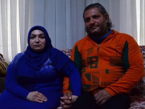 Engelli Çift Evlenebilmek İçin Yardım Bekliyor