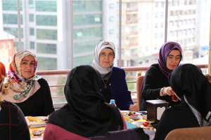 Bayan Çeber, Kurum Müdürlerinin Eşleriyle Biraraya Geldi