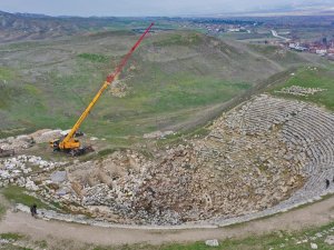 2 Bin 200 Yıllık Batı Tiyatrosu Gün Yüzüne Çıkıyor