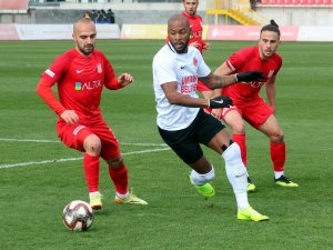 Ümraniye Evinde 2 Golle Kazandı
