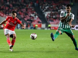 Benfica’ya Salvio’dan Kötü Haber