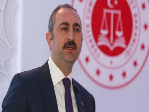 Adalet Bakanı Gül: Yakın zamanda nöbetçi noter uygulamasına başlayacağız