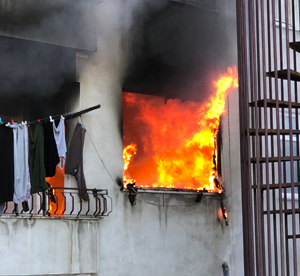 Rize'de Otistik Çocuk Elektrik Sobasını Devirdi, Yangın Çıktı