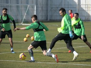 Konyaspor, Kayserispor Mesaisi Sürdü