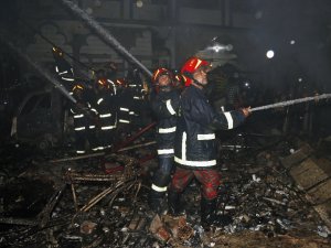 Bangladeş’te Yangın Faciası: 70 Ölü, 50 Yaralı