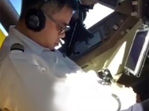 Pilot Uçuş Sırasında Uyuyakaldı