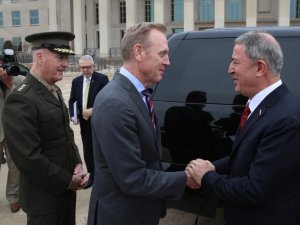 Bakan Akar Abd’li Mevkidaşı İle Bir Araya Geldi