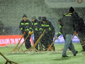 Başakşehir - Bursaspor Maçı Ertelendi