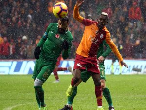 Aslan 90+4’te Güldü