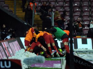 Galatasaray Evinde 31 Maçtır Kaybetmiyor