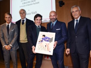 Vialli’ye ’Futbolun Güzeli’ Ödülü Verildi