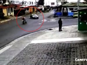 Feci Kaza: Sürücü Havada Taklalar Attı