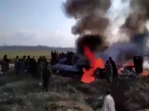 Pakistan: Bir Hint Pilot Elimizde