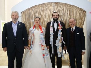 “Mikrofon Delisi” Dünya Evine Girdi