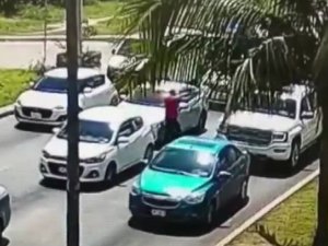 Bir Günde İki Silahlı Saldırı: 7 Ölü, 10 Yaralı