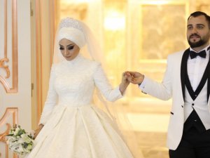 Sevilen Fenomen Hazal Pelin Aydın Dünya Evine Girdi