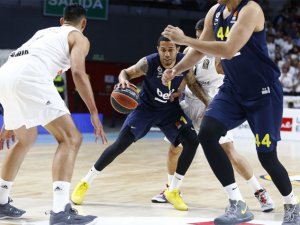 Fener İspanya’da Mağlup