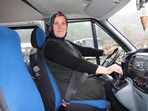 6 Çocuk Annesi Kadın Ödüllü Bir Servis Şoförü